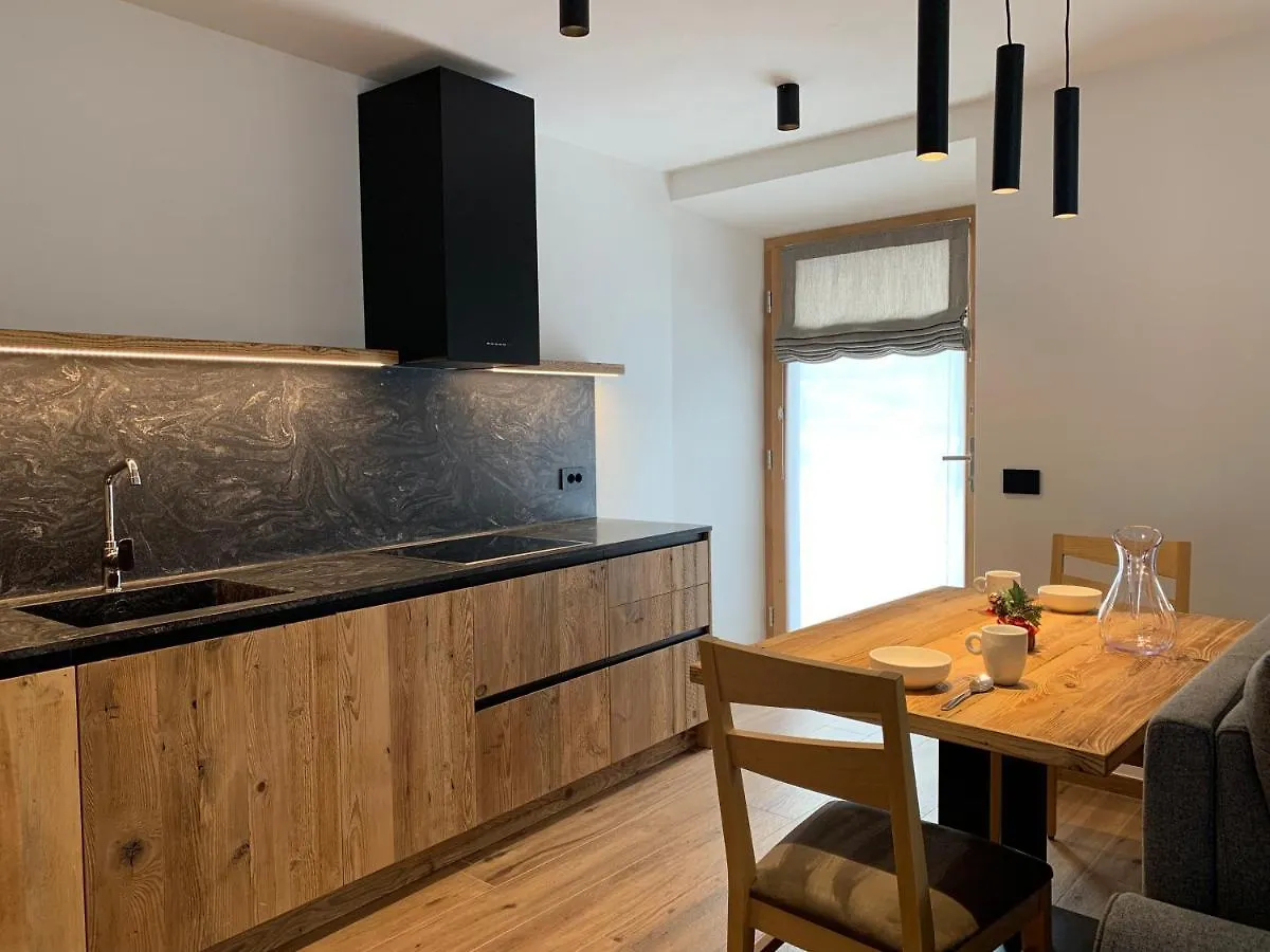 리비뇨 Casa Angelinat 아파트